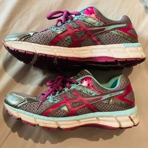 Asics women’s athletic shoes